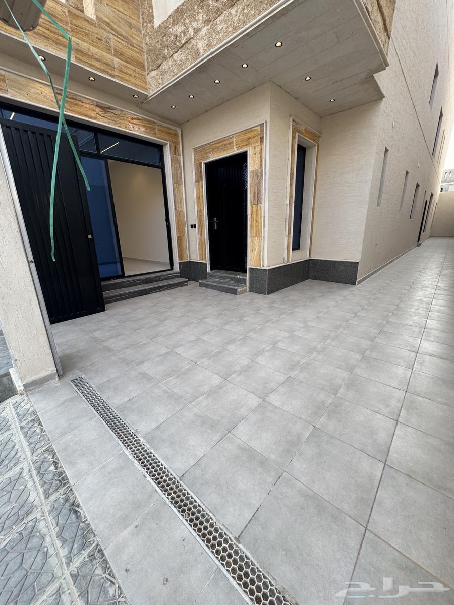 Ground floor with distinctive area, Al-Janadriyah neighborhood63613877103746111