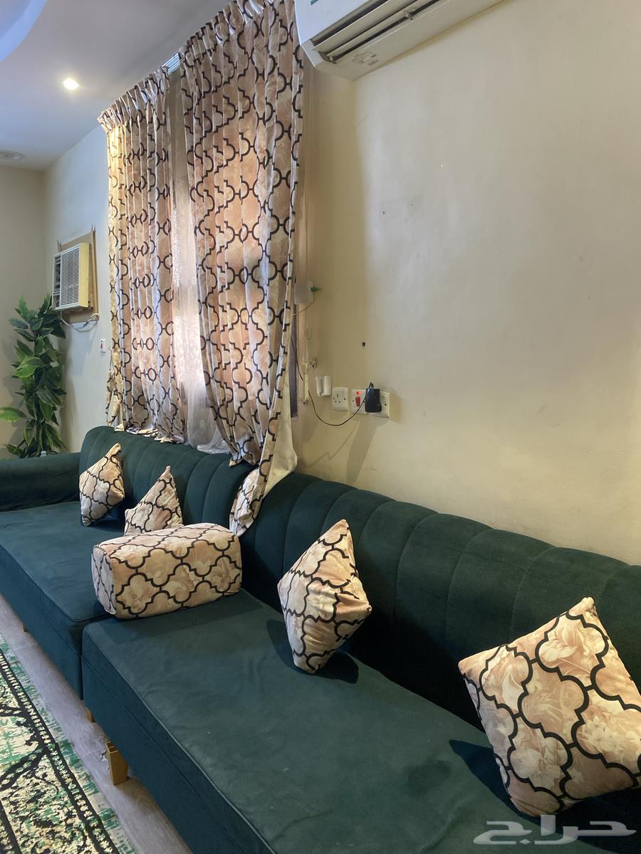 Sofa and curtains64383150272899112