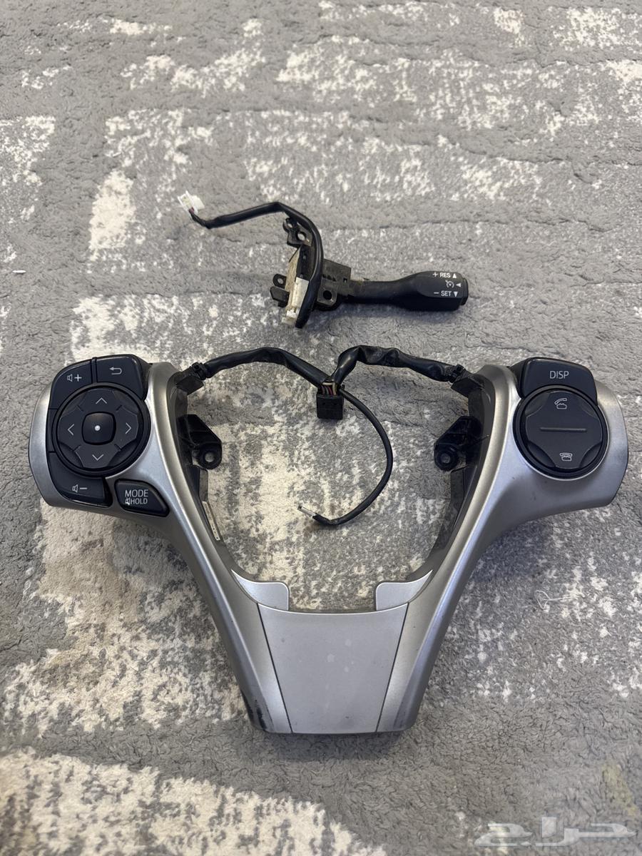 2012 - 2015 Camry Steering Wheel Control Genuine.64535764741889112