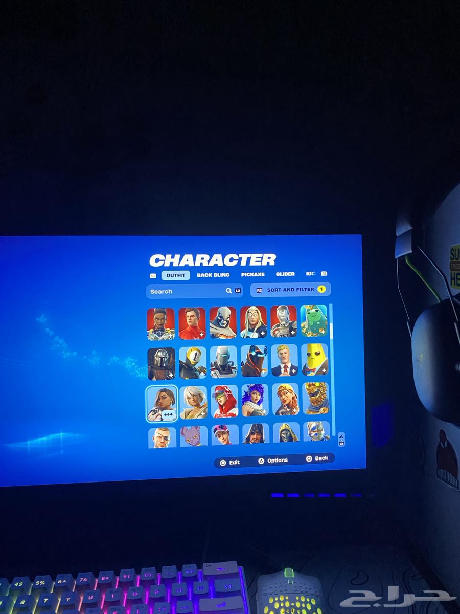 حساب فورت نايت للبيع ترافس ورقصه فلوس64390124060290111