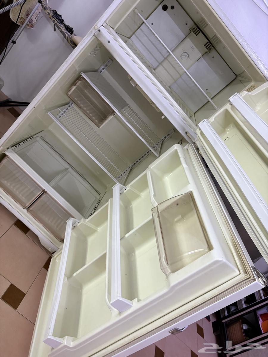 ثلاجة جيدة للبيع المطلوب 500 و قابل للتفاوض64387732223746114