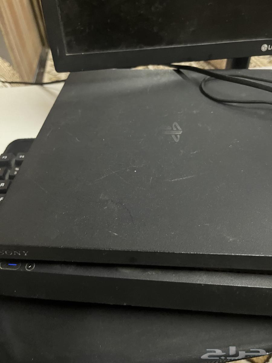 سوني فور نضيف مع كل اغراضه64382224517505114