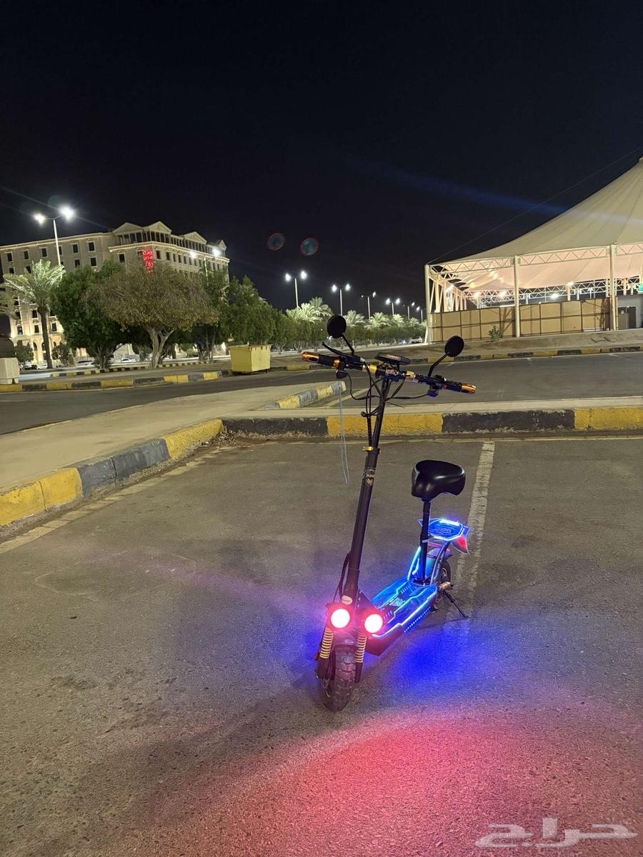 سكوتر وحش للبيع السرعة 99 ثلاثة في بوري ولمبات مغمز64522274078979111
