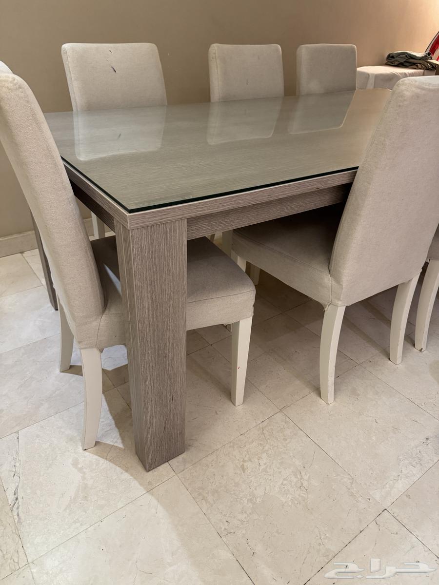 Dining table with 8 chairs - from Abiyat store64388564485121111
