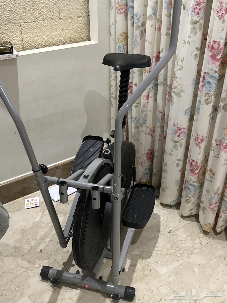 Exercise machine64390499390466110