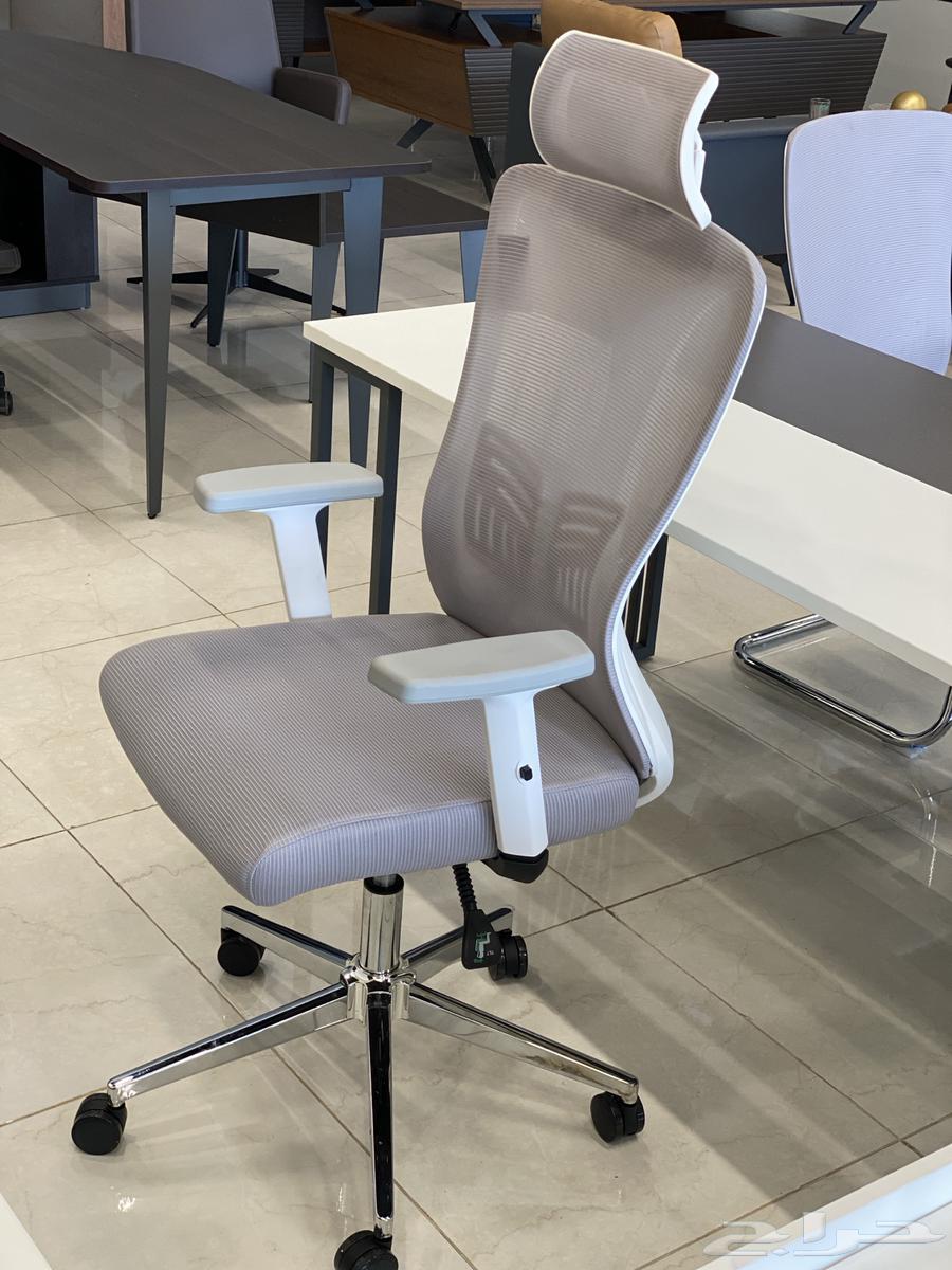 كرسي مكتبي مميز كراسي باسعار مناسبة64381823170561112