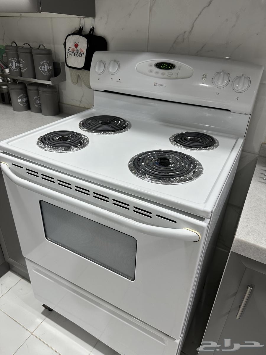 فرن كهربائي أمريكي بحالة ممتازة للبيع بالدمام64388949662081110