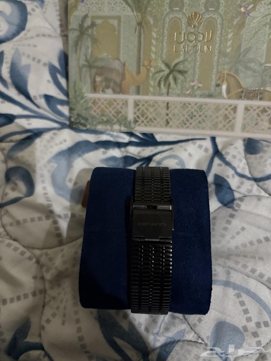 ساعة رجالية فخمة وجديده كرت64383857526786112