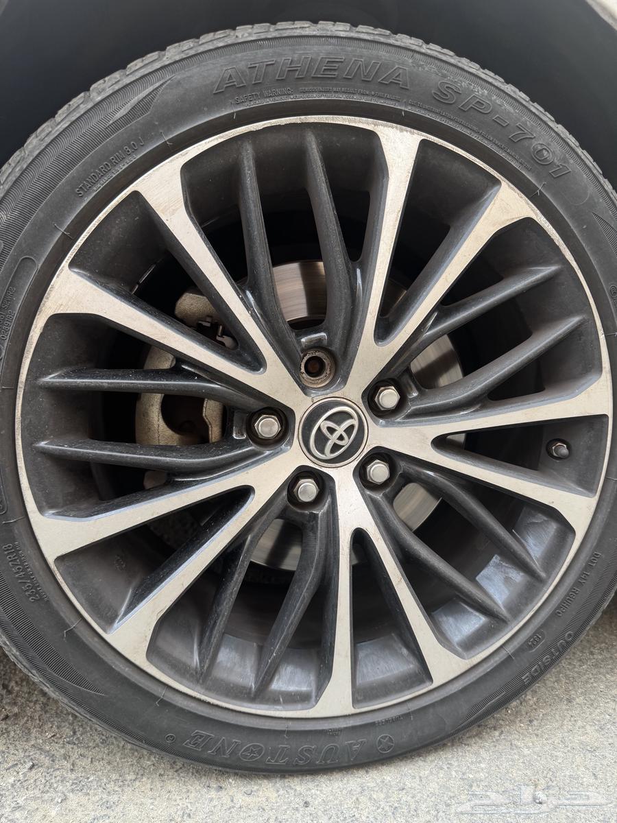 Camry64524753595394112