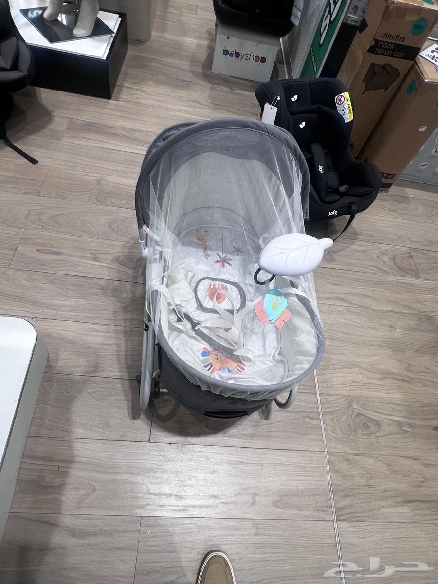 عربه اطفال جديده بالمره استعملت مره وحده فقط سعرها جديد 38064378862094594110