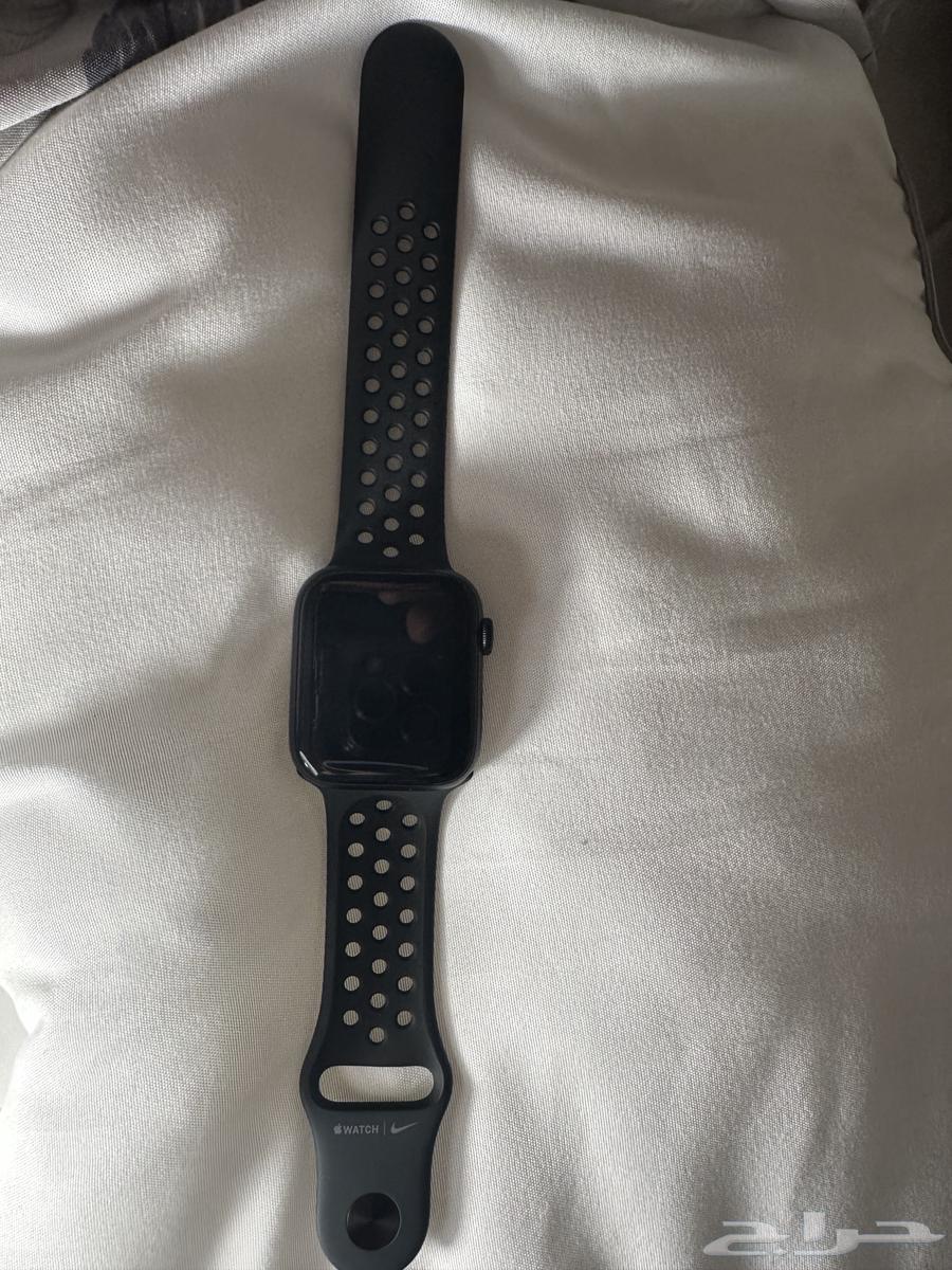 ابل واتش للبيع ساعه اصدار. نايك64384092177027113