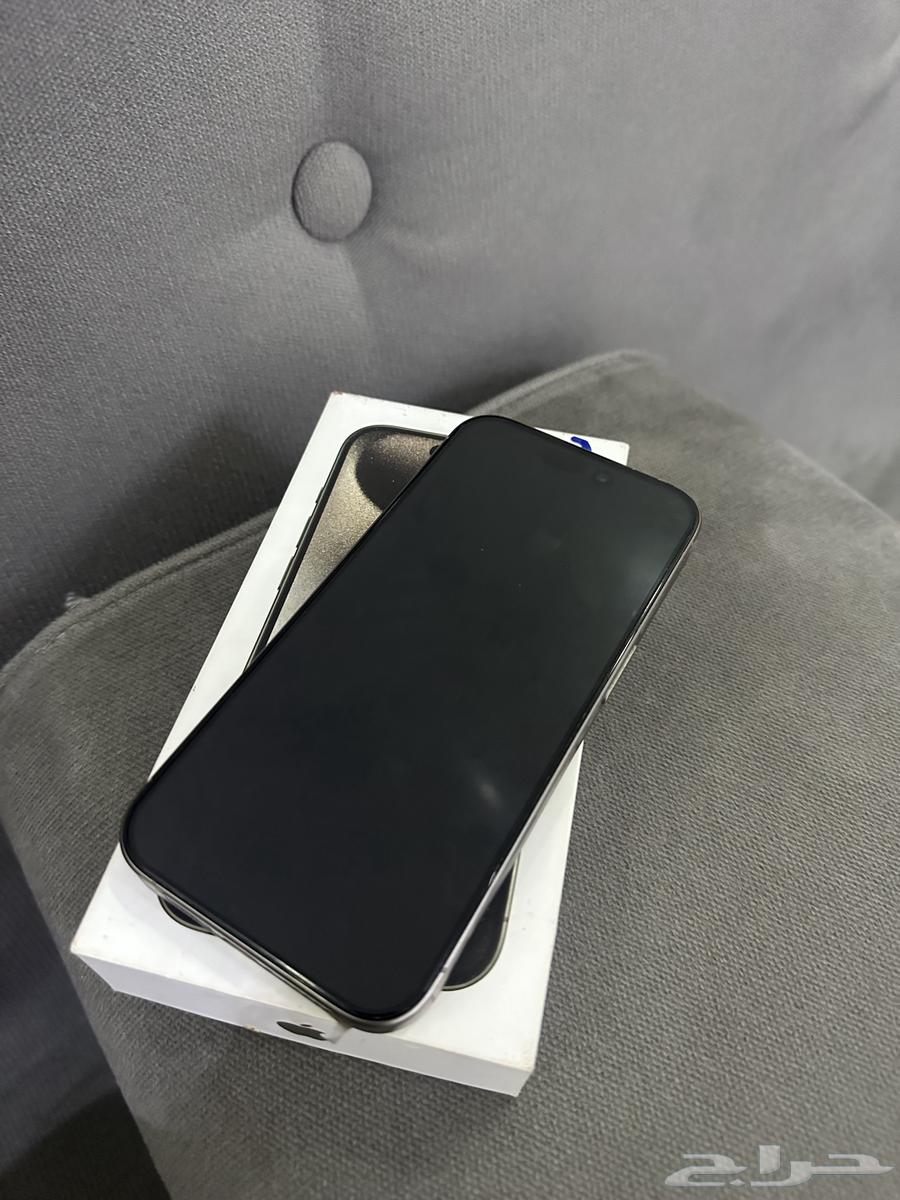 ايفون 15برو نظيف اخو الجديد بطاريه87 ب2900للجادين64385147512962110