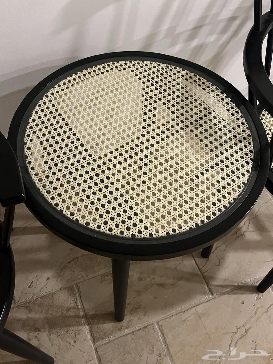 Table and Chairs - Home Center64387829687681112