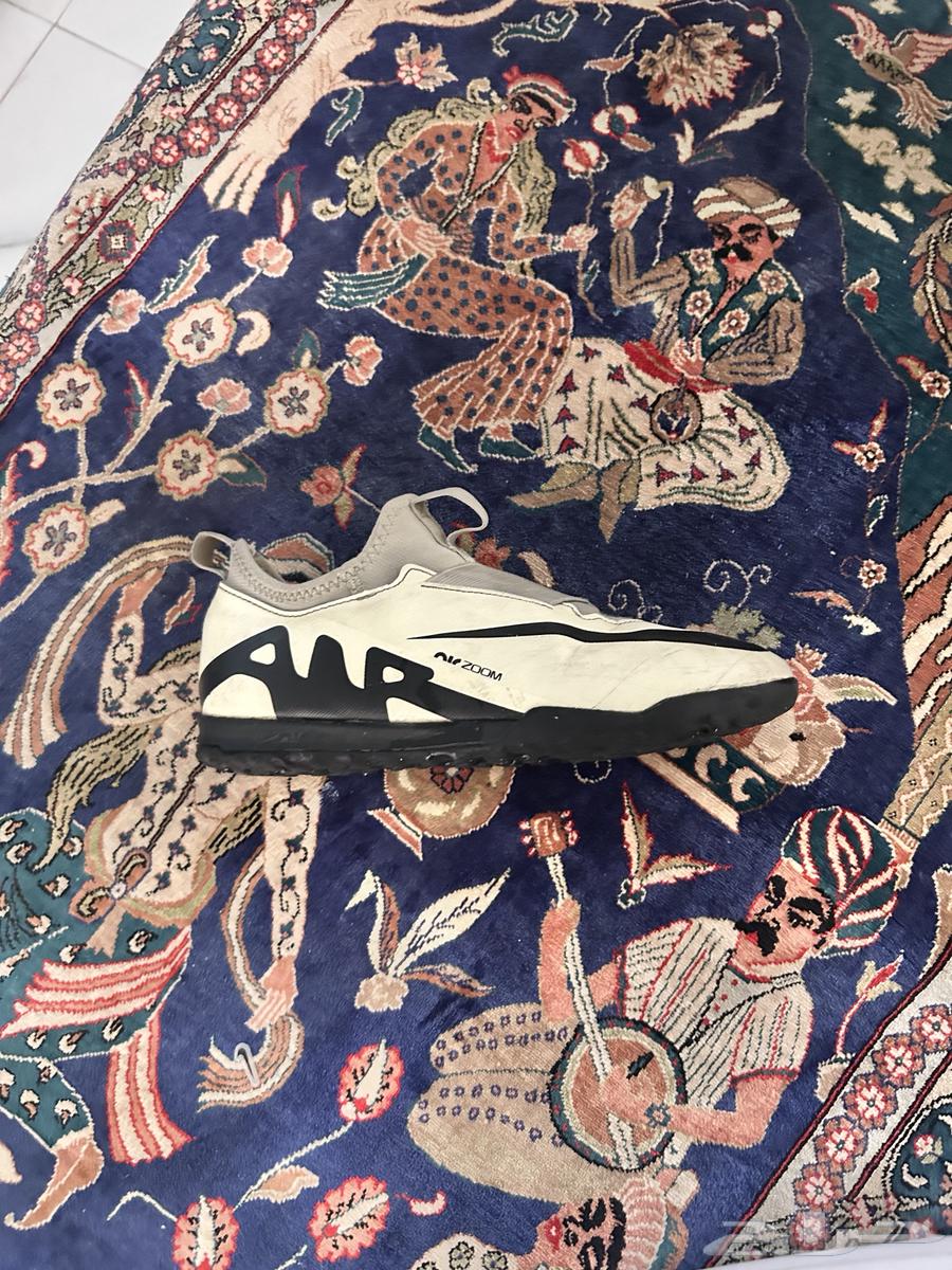 حذاء نايك اصلي مقاس 38 ونص64383469981315110