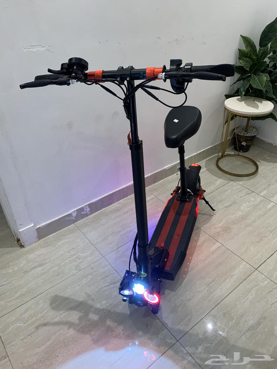 Monster Scooter64387438927233111