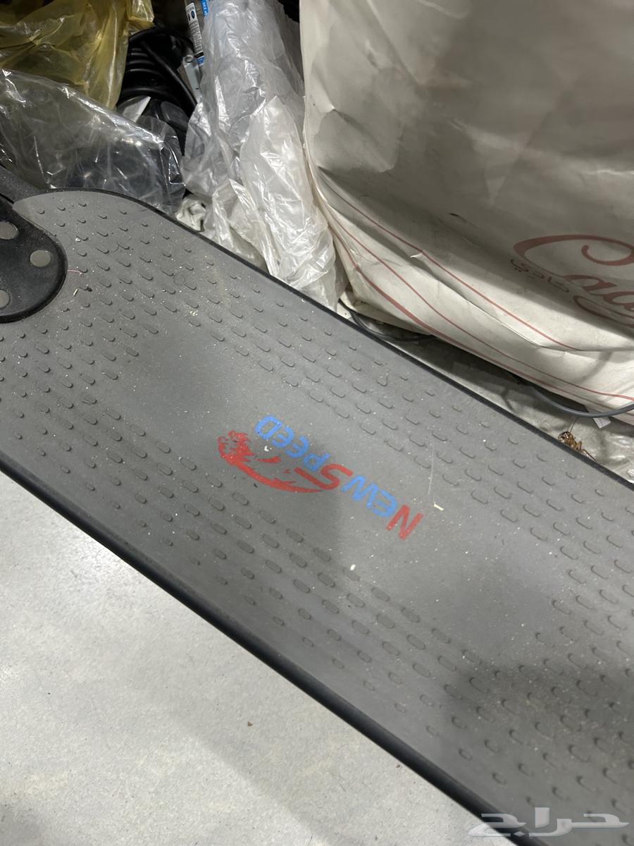 سكوتر استخدام نضيف مده الاستخدام شهر فقط. ابغى فيه 55064377389391233111