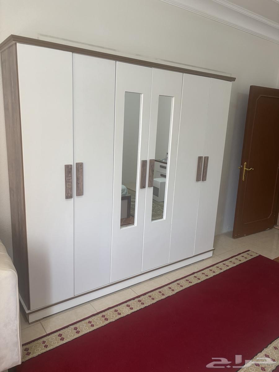 اثاث بيت كامل بالأجهزة بحالة ممتازة64381934582402110