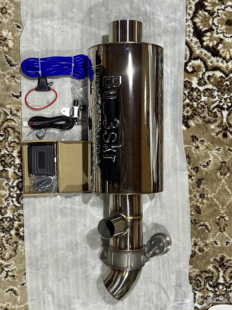 دبه بوعسكر اصليه للاند والفتك وتركب لجميع السيارات64521878869890111