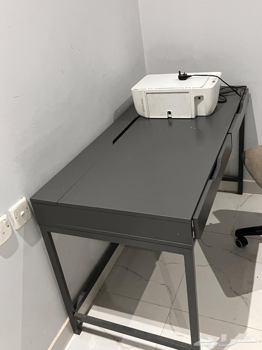 طاوله مكتب مع كرسي 200 ريال64388976740610110