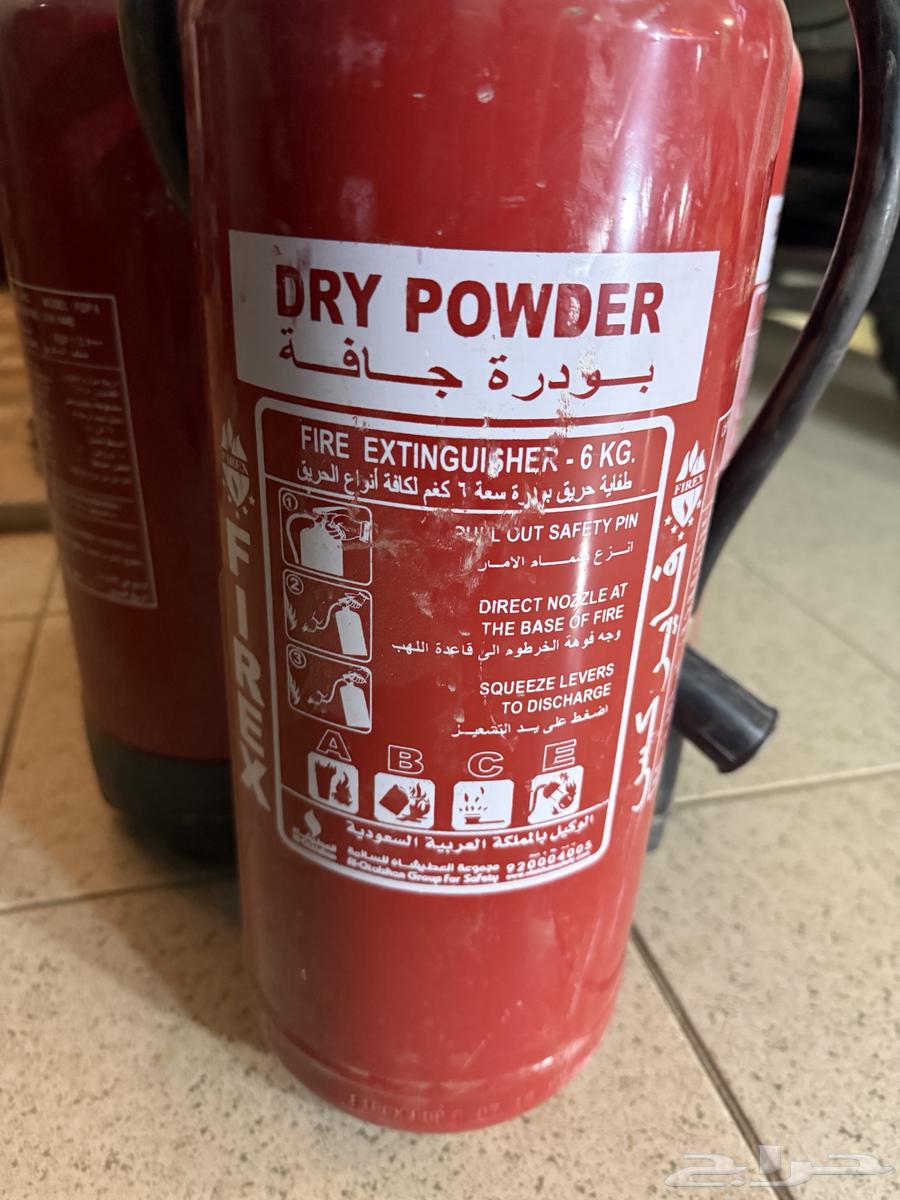 طفايات حريق وزن 6 كيلو عدد 5حبات منتهية الصلاحية تحتاج تعبأة64391215779715111