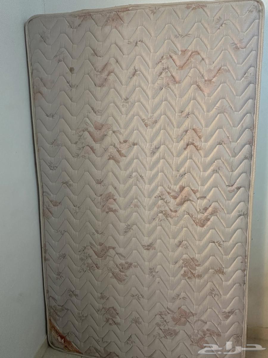 Single and a half mattress (medium size)64382859746178110