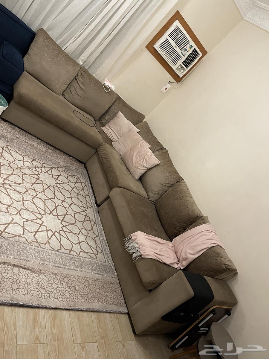 L-shaped sofa64382141845763114