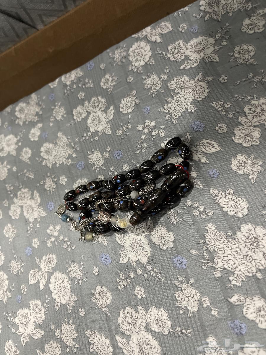 سبحه يسر للبيع اثنين64385956391427111