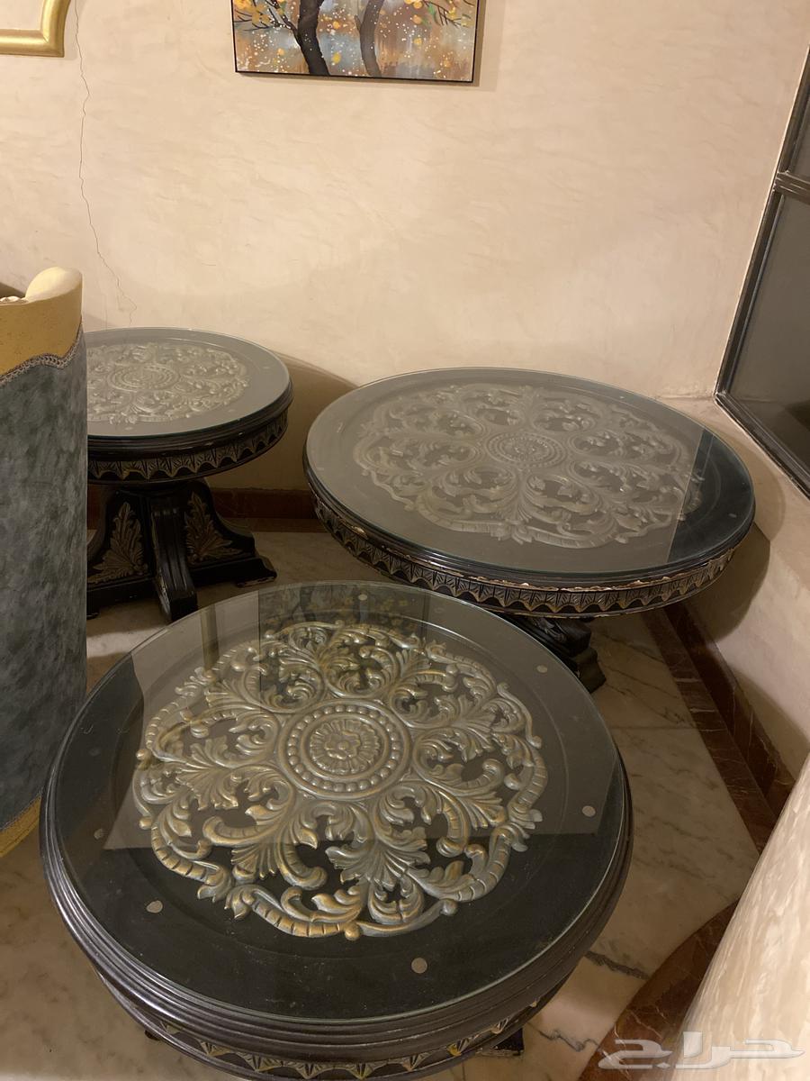 الطقم الصاله64389833449602112