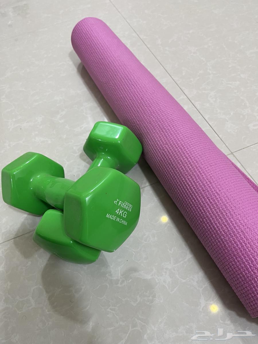 4 kg Dumbbell Weights and Exercise Mat64385578616834110