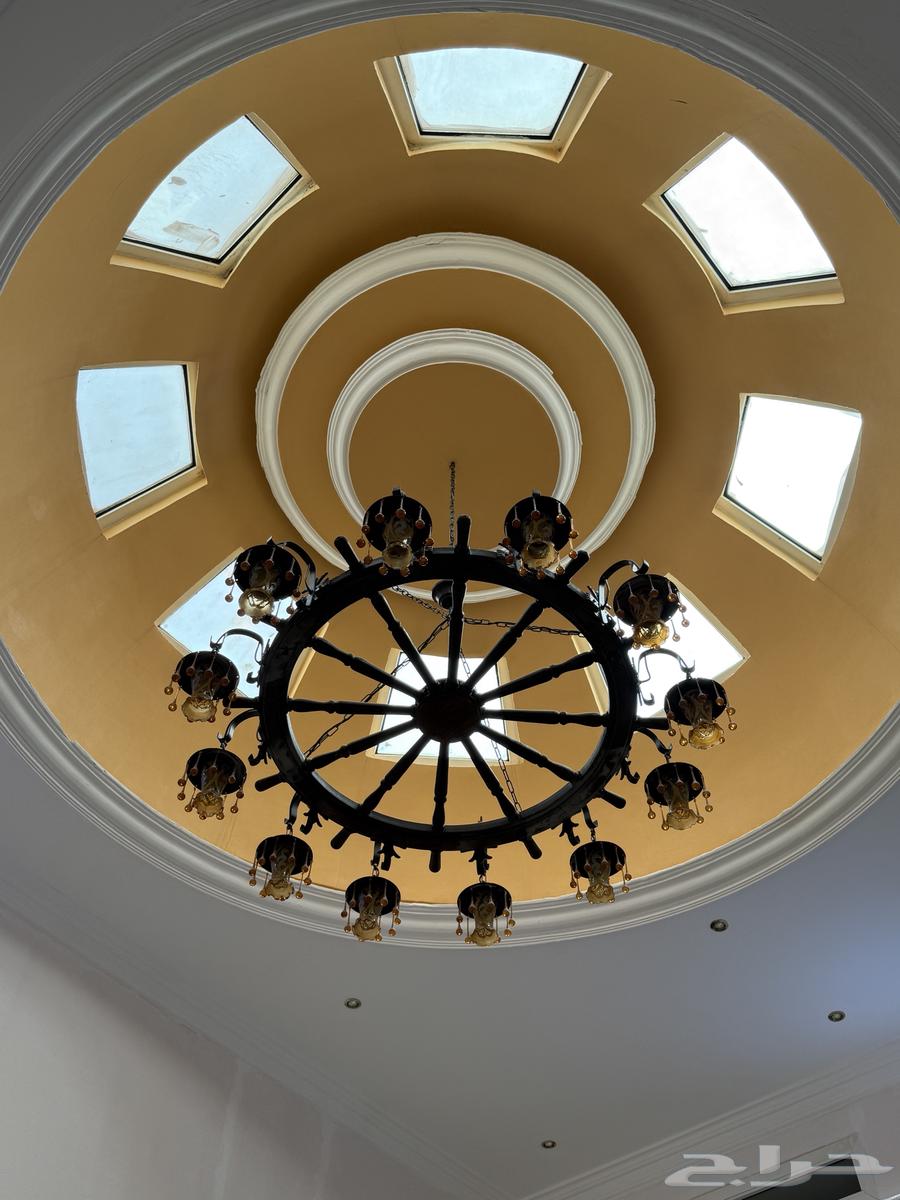 ثريا كبيرة للبيع64388880822403112