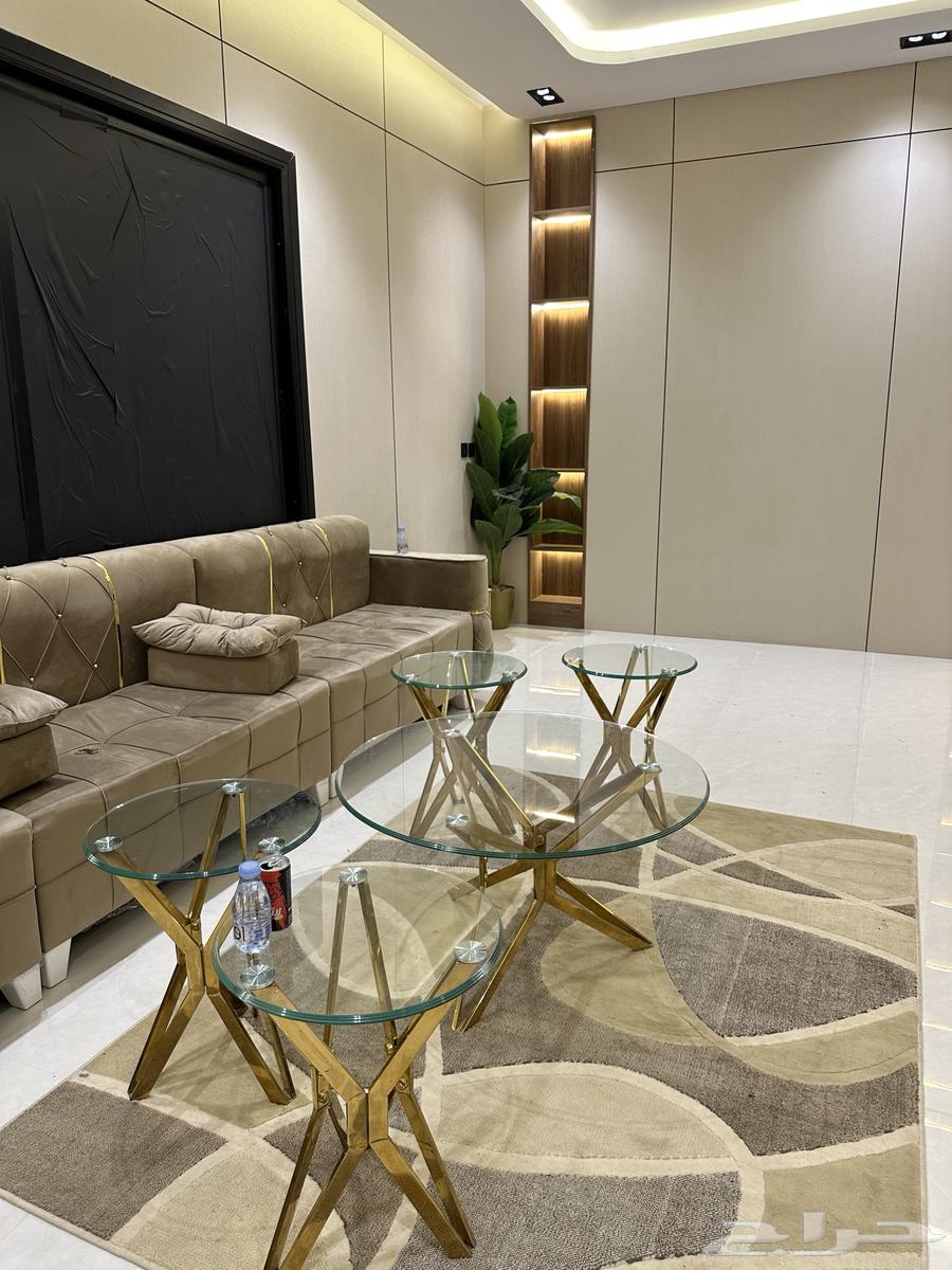 Tables for sale64378658549378112