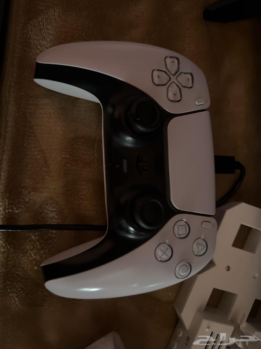 سوني فايف للبيع مع يده64384910767746111