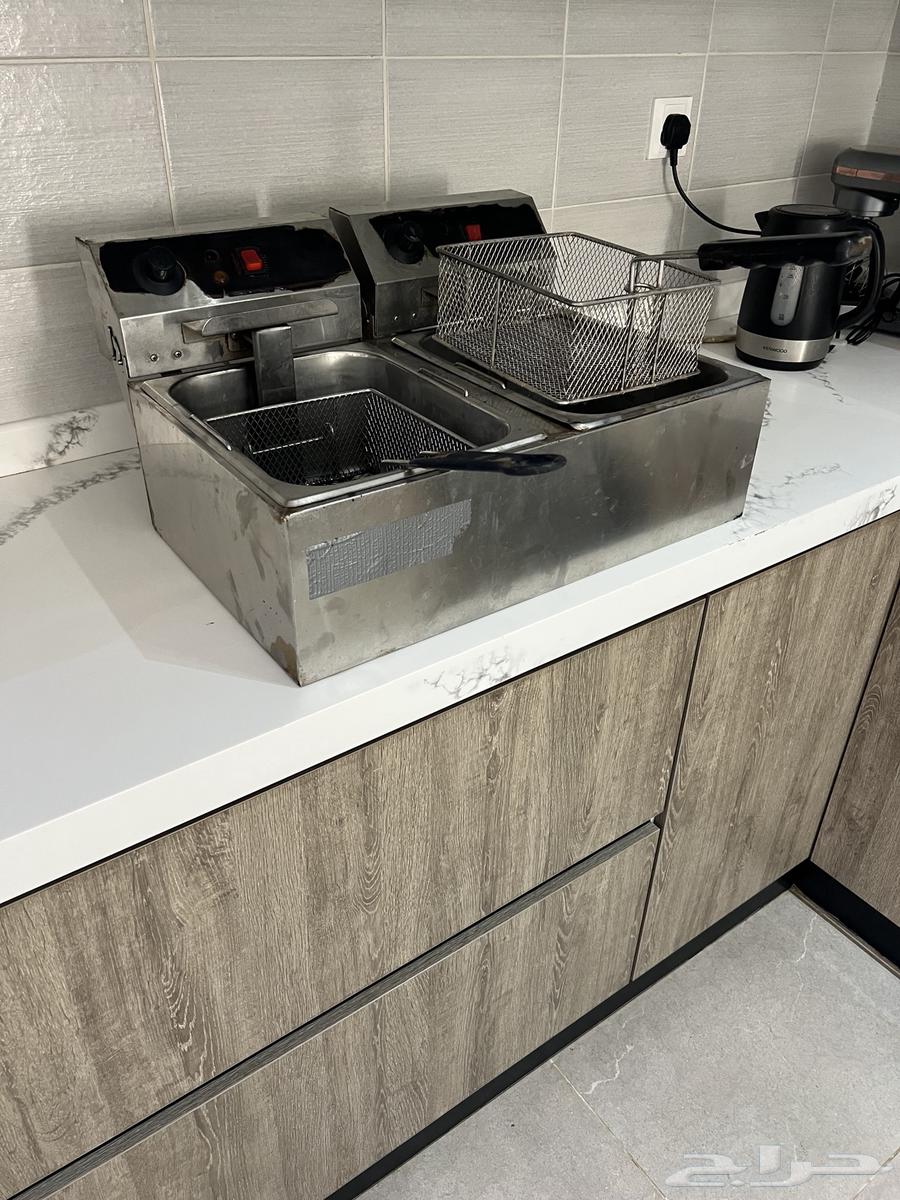 اغراض بوفيه للبيع بحاله جيده64380902480515113