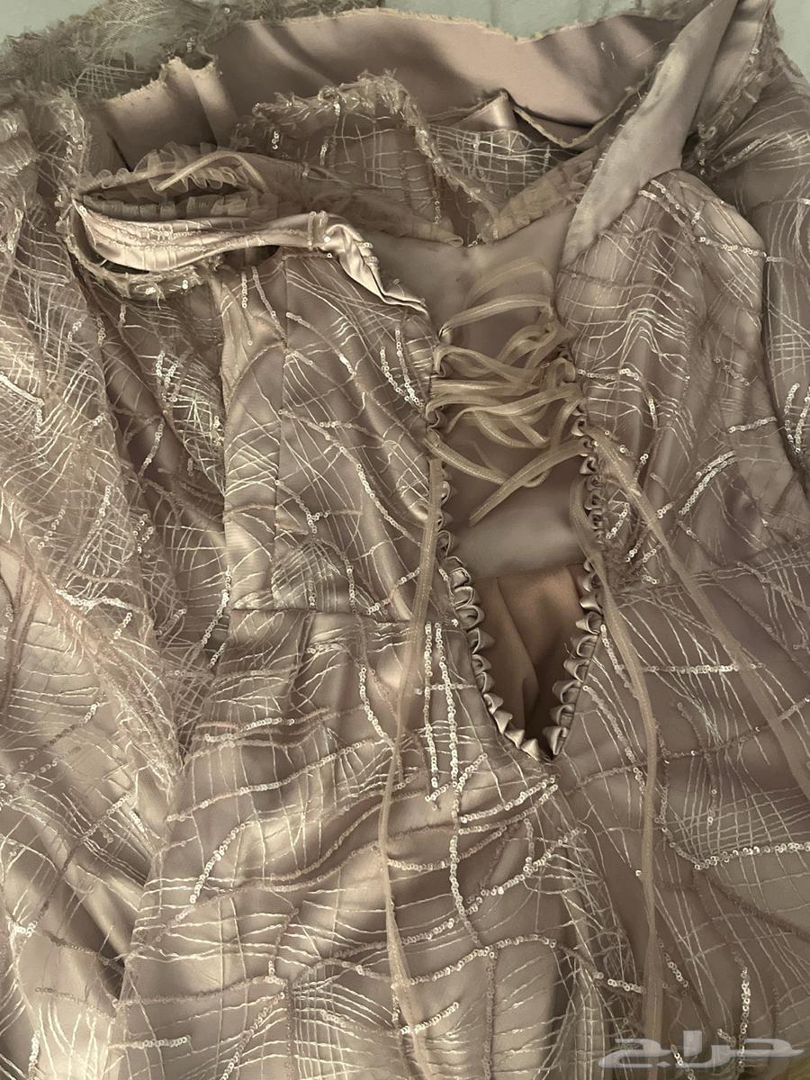 فساتين للبيع64391673668995110