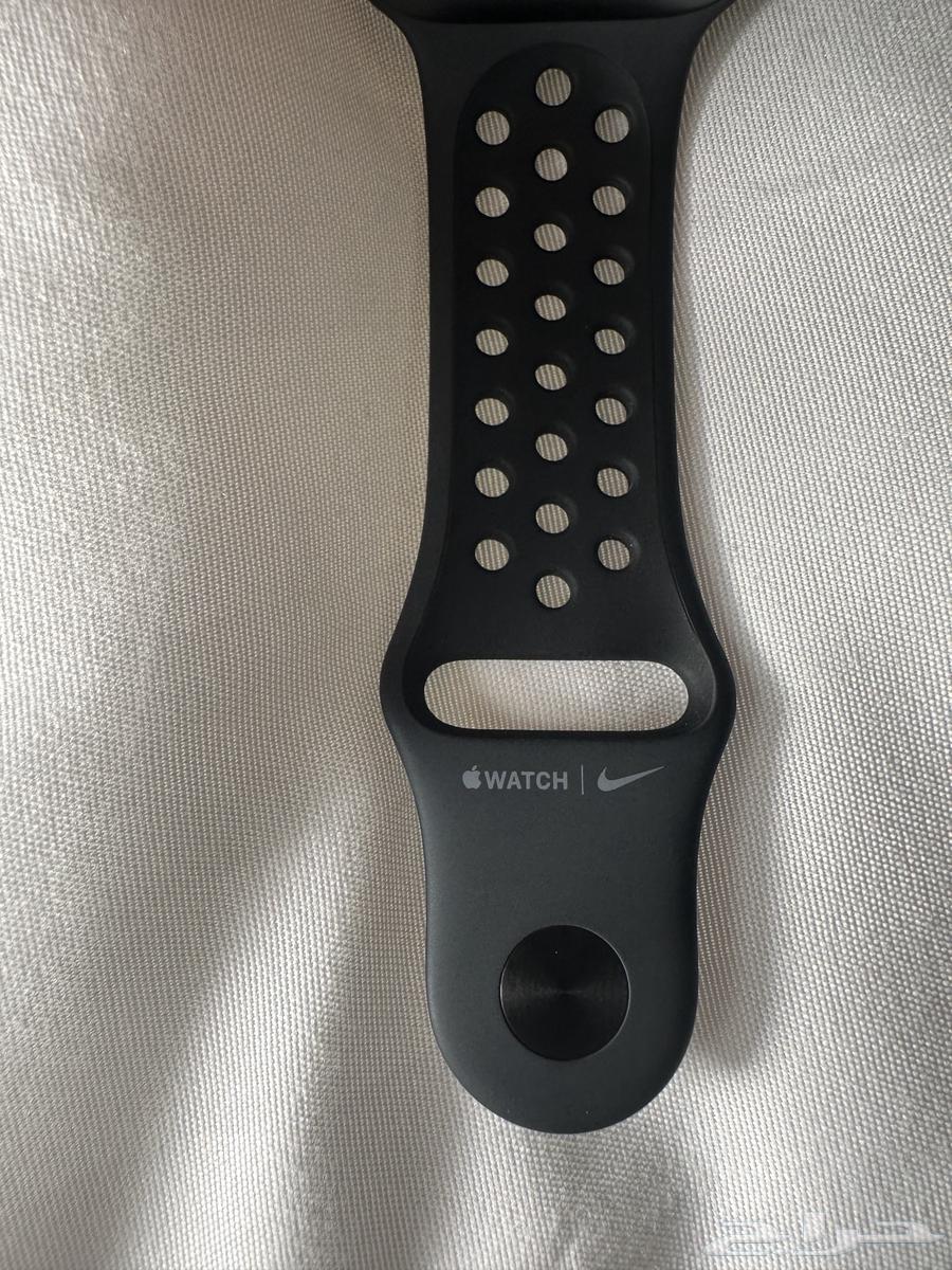 ابل واتش للبيع ساعه اصدار. نايك64384092177027114