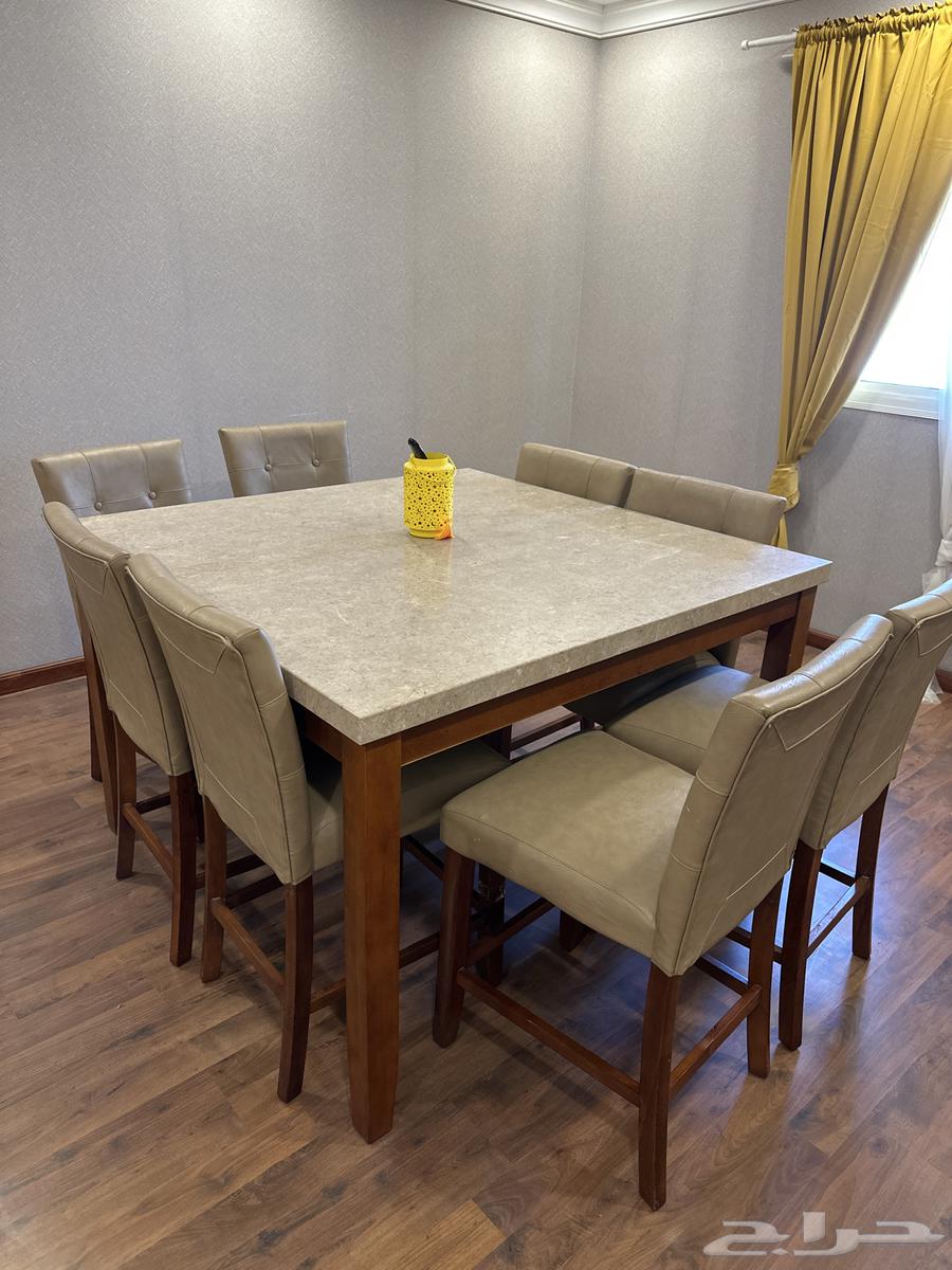 Dining table with 8 chairs64380778772098110