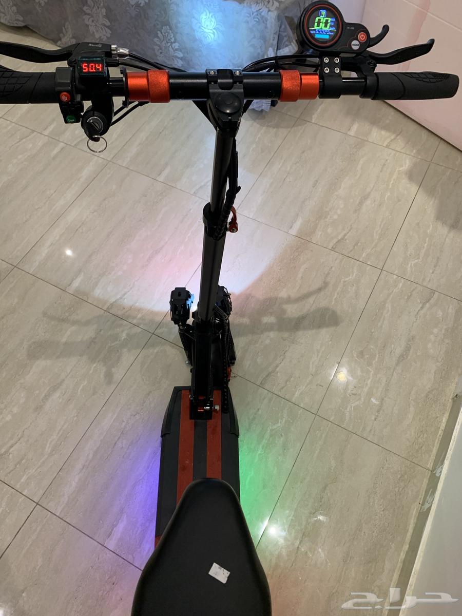 Monster Scooter64387438927233110