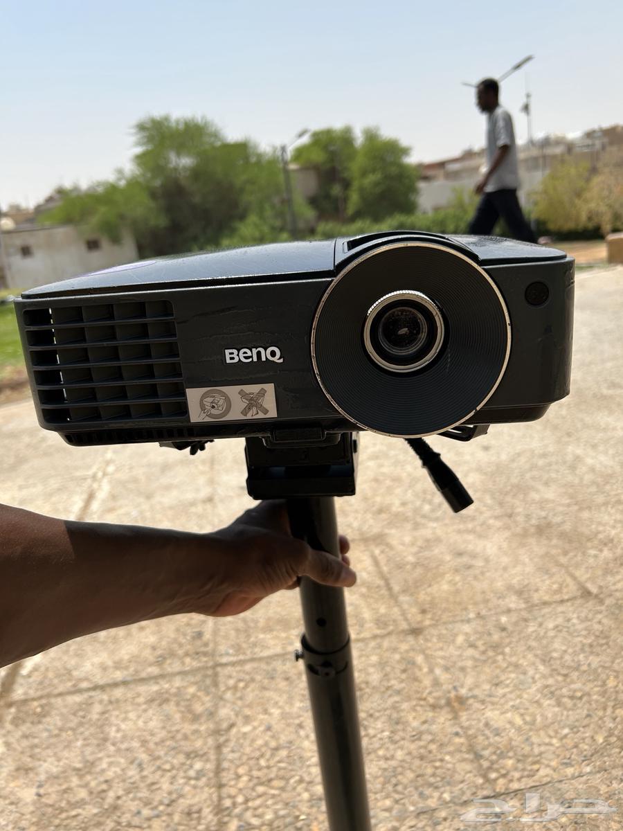 بروجيكتر   شبه جديد64387940595459110