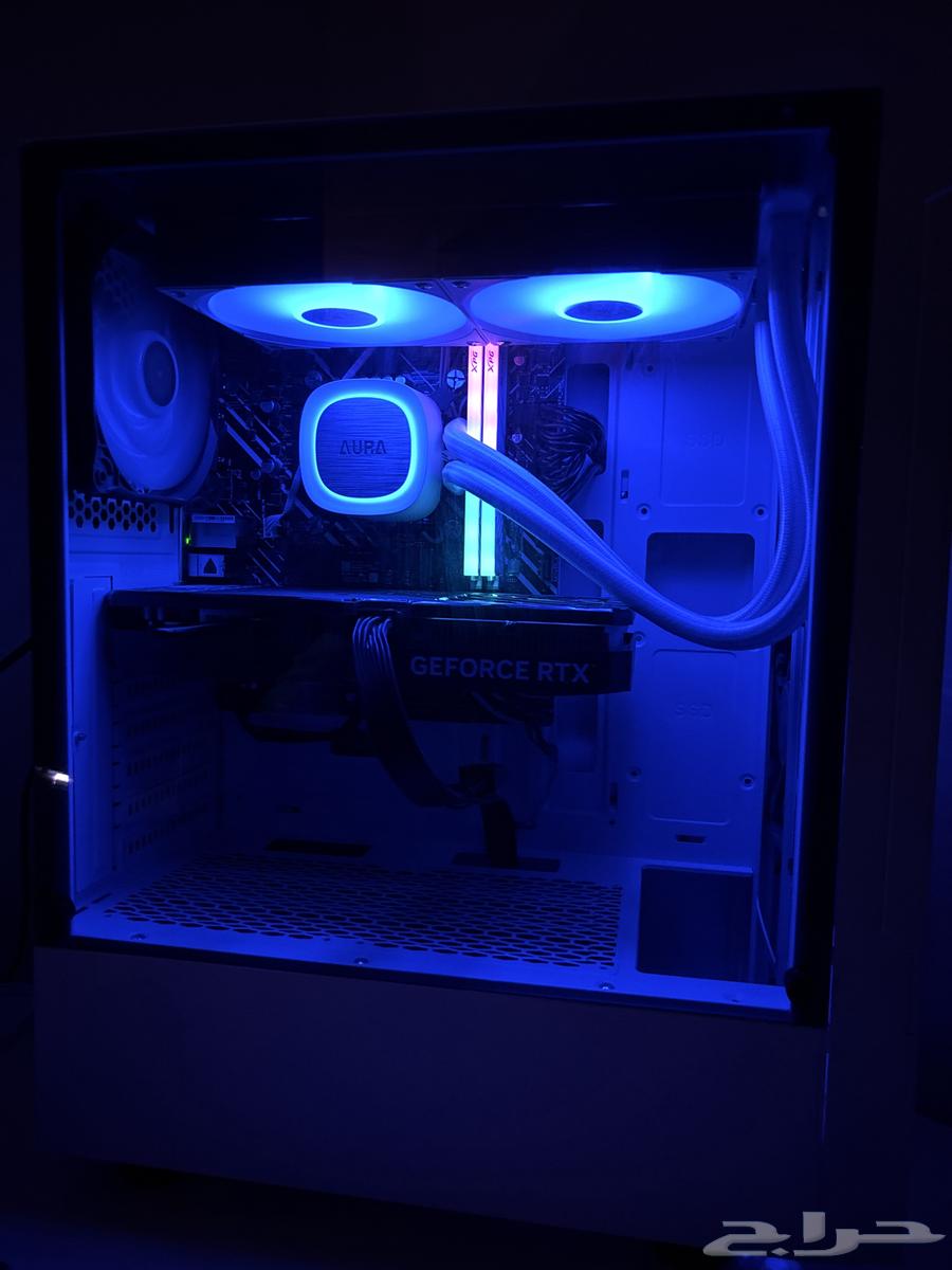 للبيع مستعجل pc خالي من العيوب ب 3الالف ريال64378920122627111