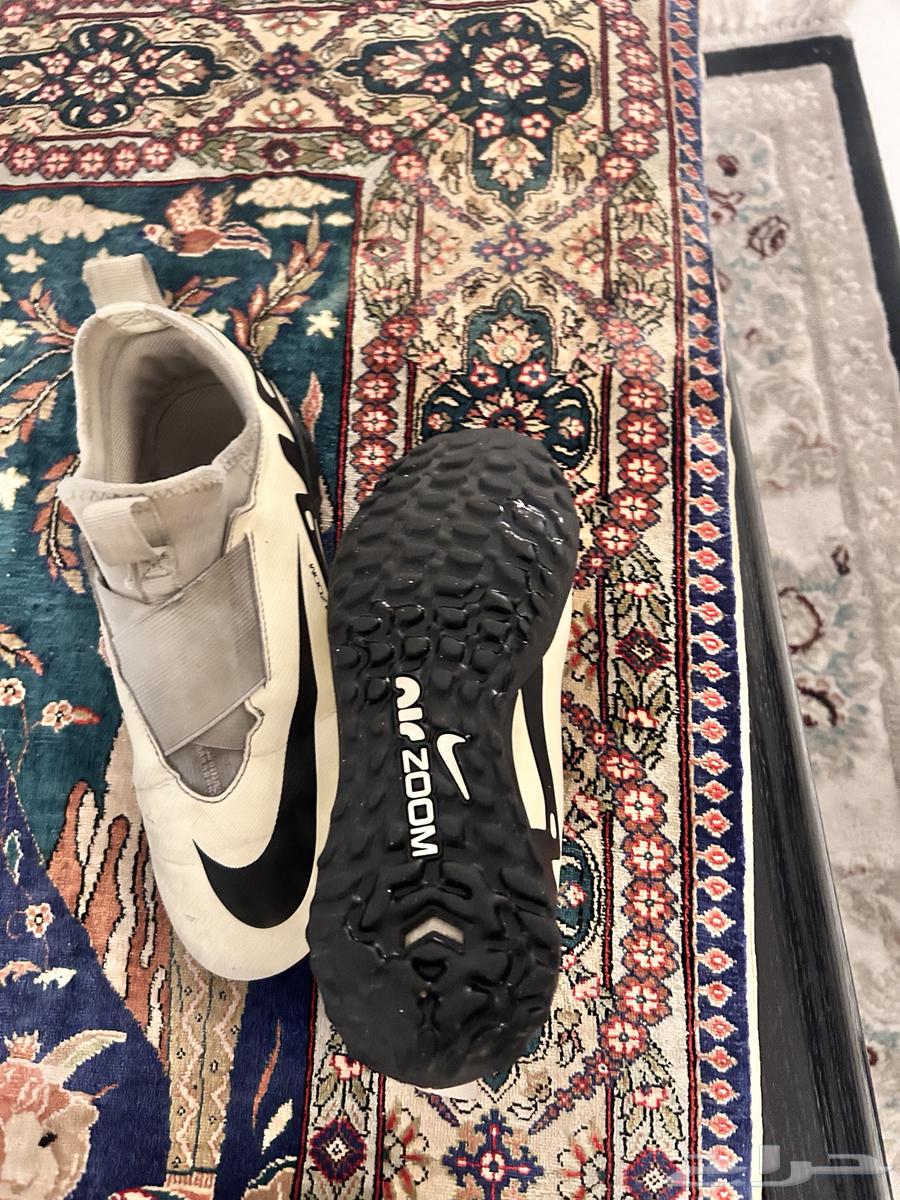 حذاء نايك اصلي مقاس 38 ونص64383469981315113