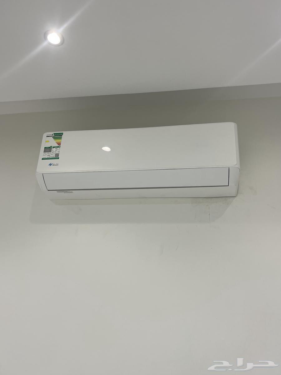 للبيع مطبخ و 3 مكيفات ماندو64383705094145113