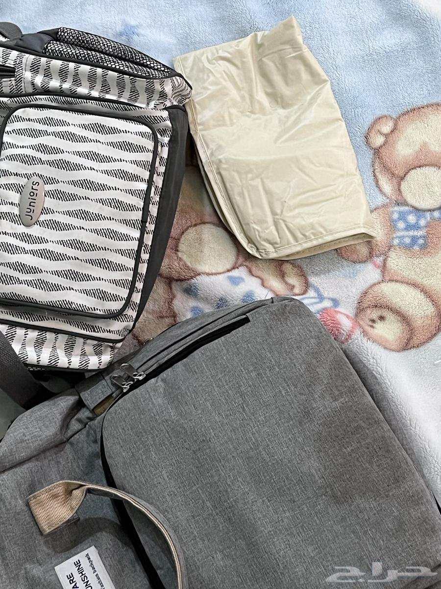 شنطتين اطفال بحال جيد64380420012035110