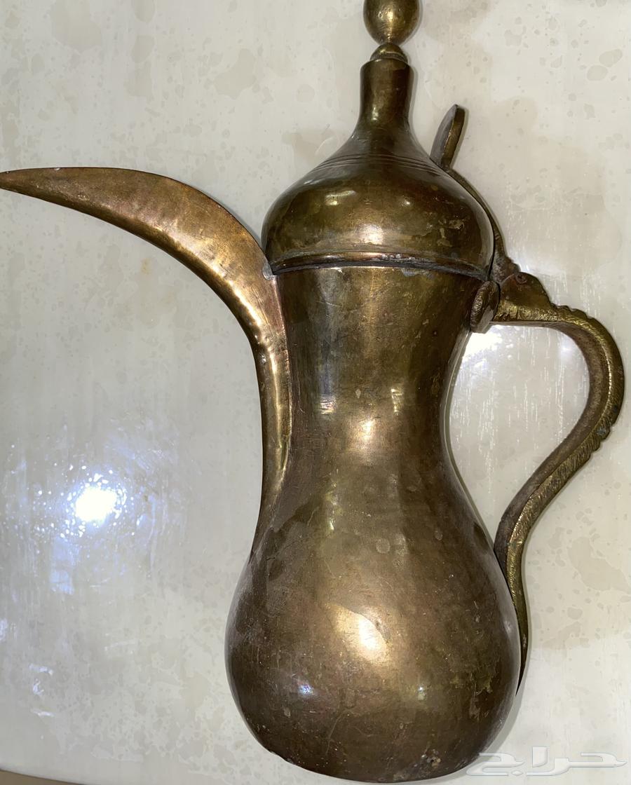 دلة قديمة للبيع64385928663554111