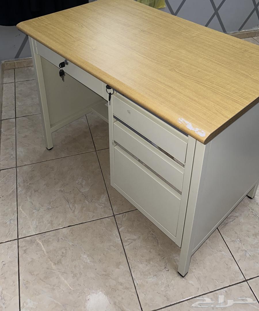 مكتب حديد مستعمل نظيف64378615540737110
