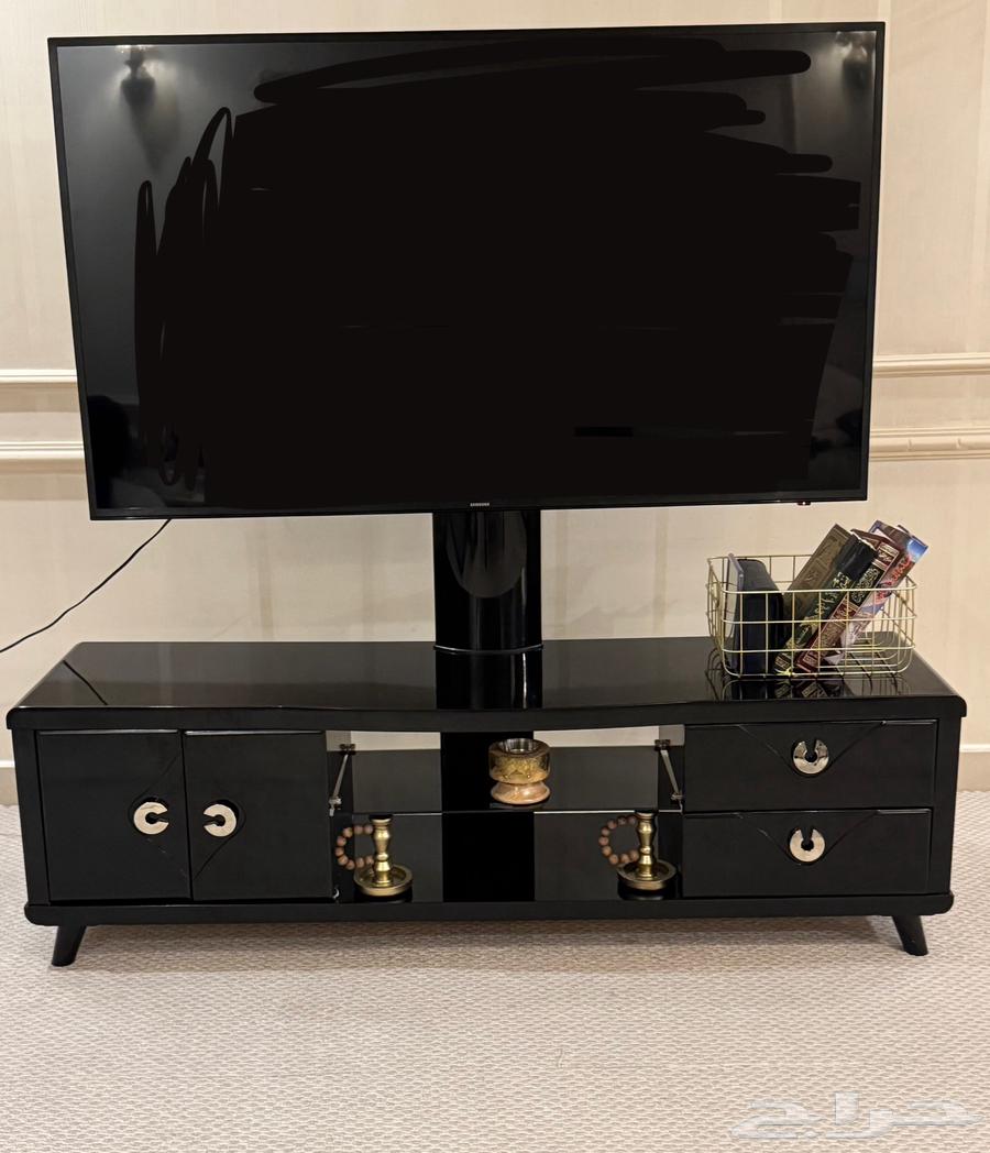 طاوله تليفزيون نظيييفه64377476619265110