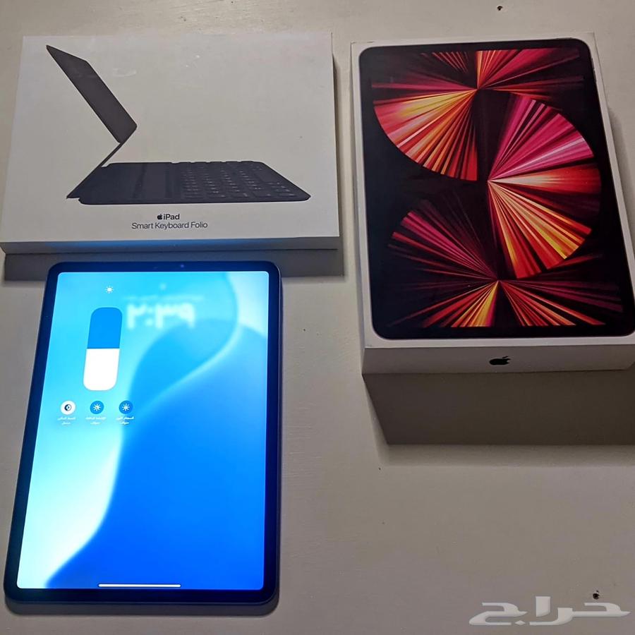 ايباد برو الجيل الثالث M1 مع ابل كيبورد64386431181954112