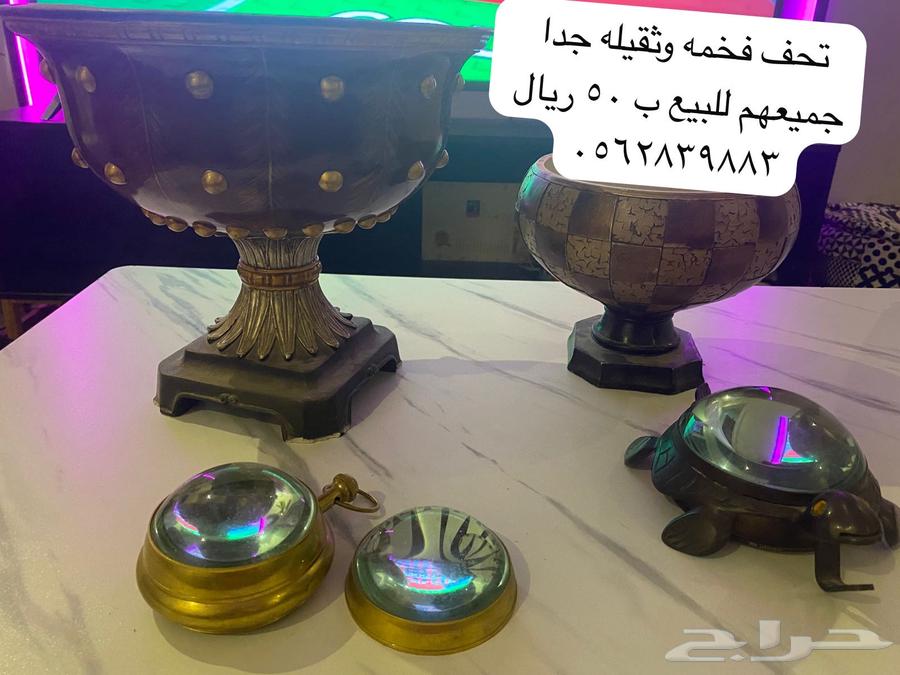 لوحات وتحف للبيع64377374787074111