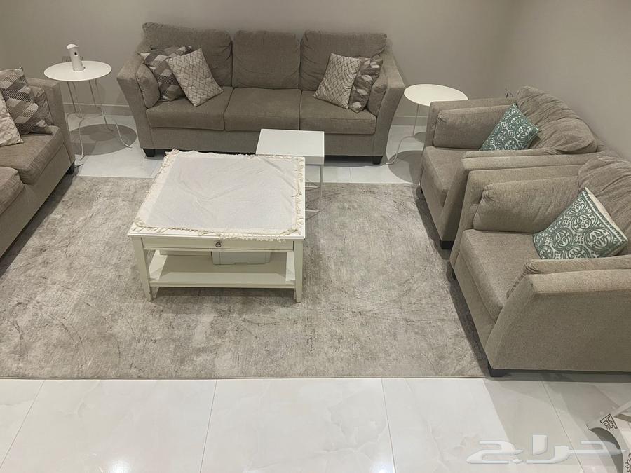 Sofa with tables64385411849219112