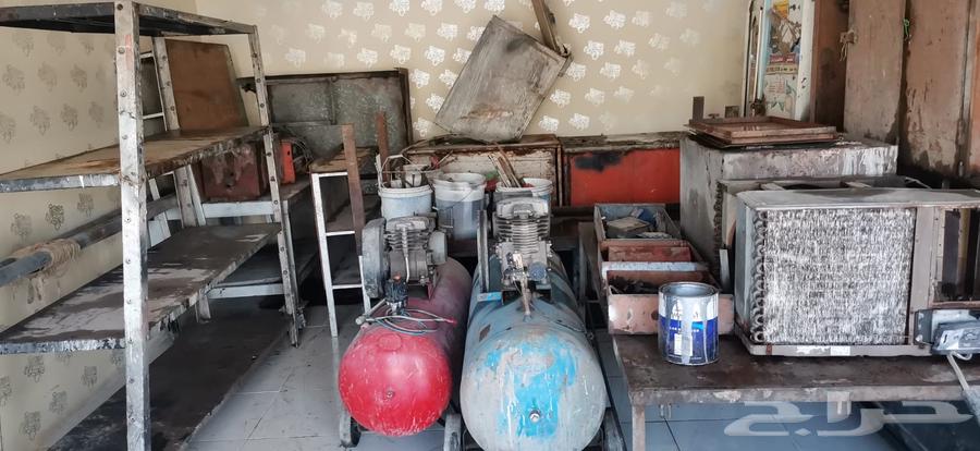 Various workshop tools and wrenches (workshop)64534816859266110