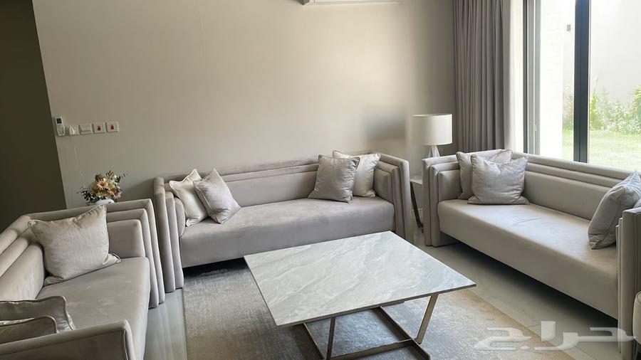 Sofa for sale, light use64383400466305111